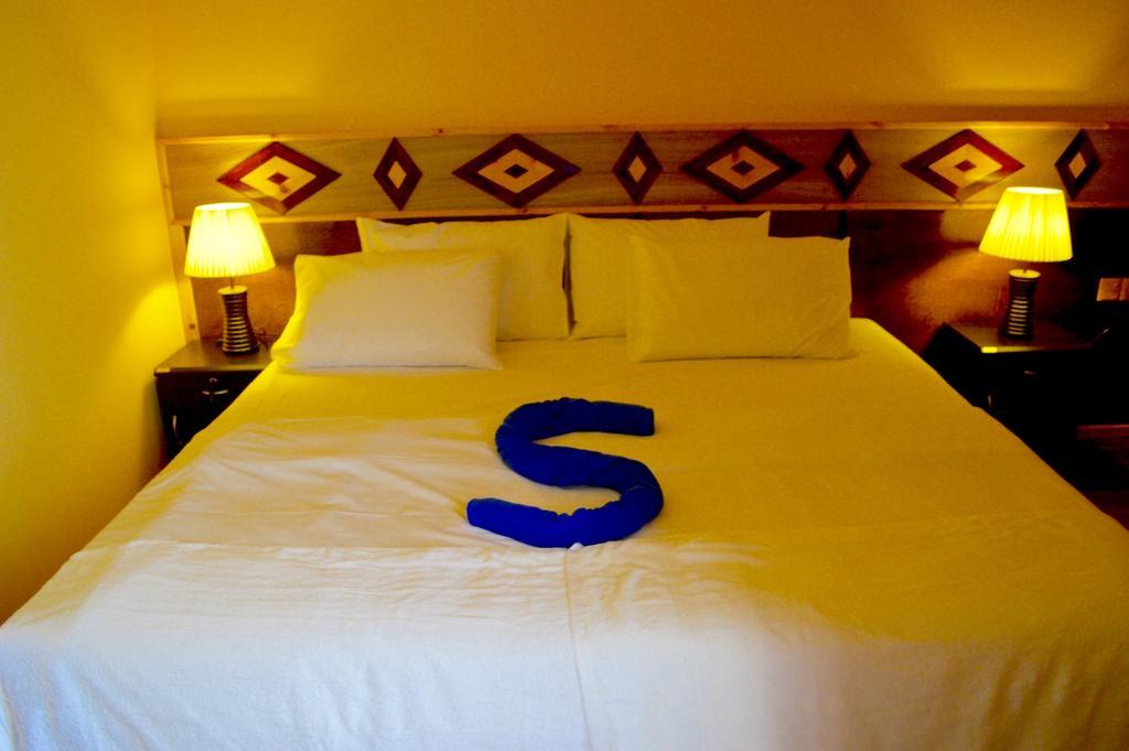 Siesta Beach Hotel Maafushi Esterno foto