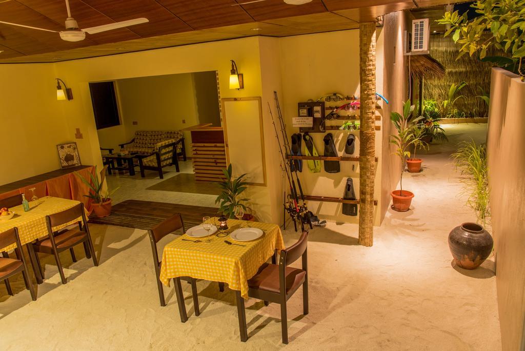 Siesta Beach Hotel Maafushi Esterno foto
